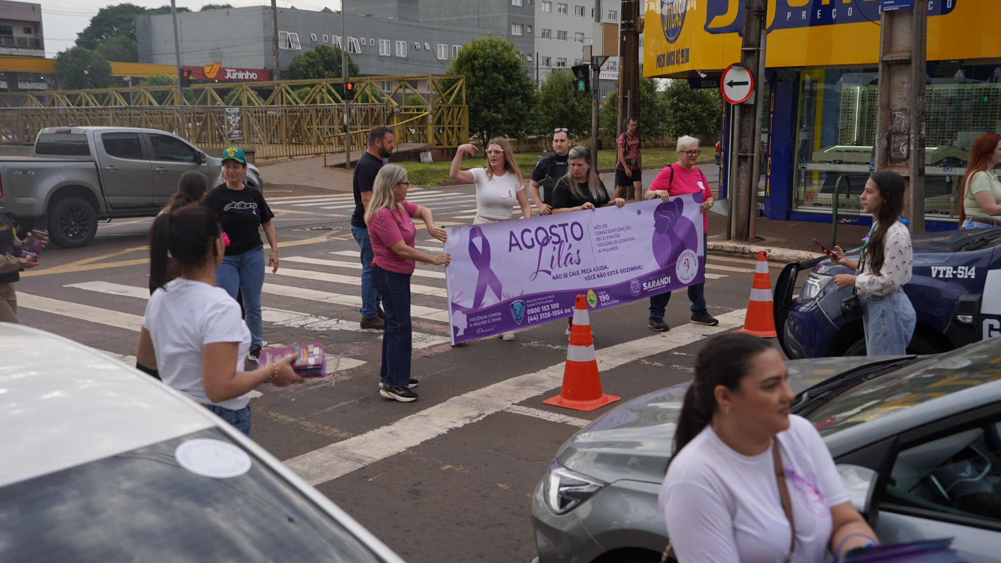 Blitz do Agosto Lilás reforça conscientização e combate à violência contra a mulher em Sarandi